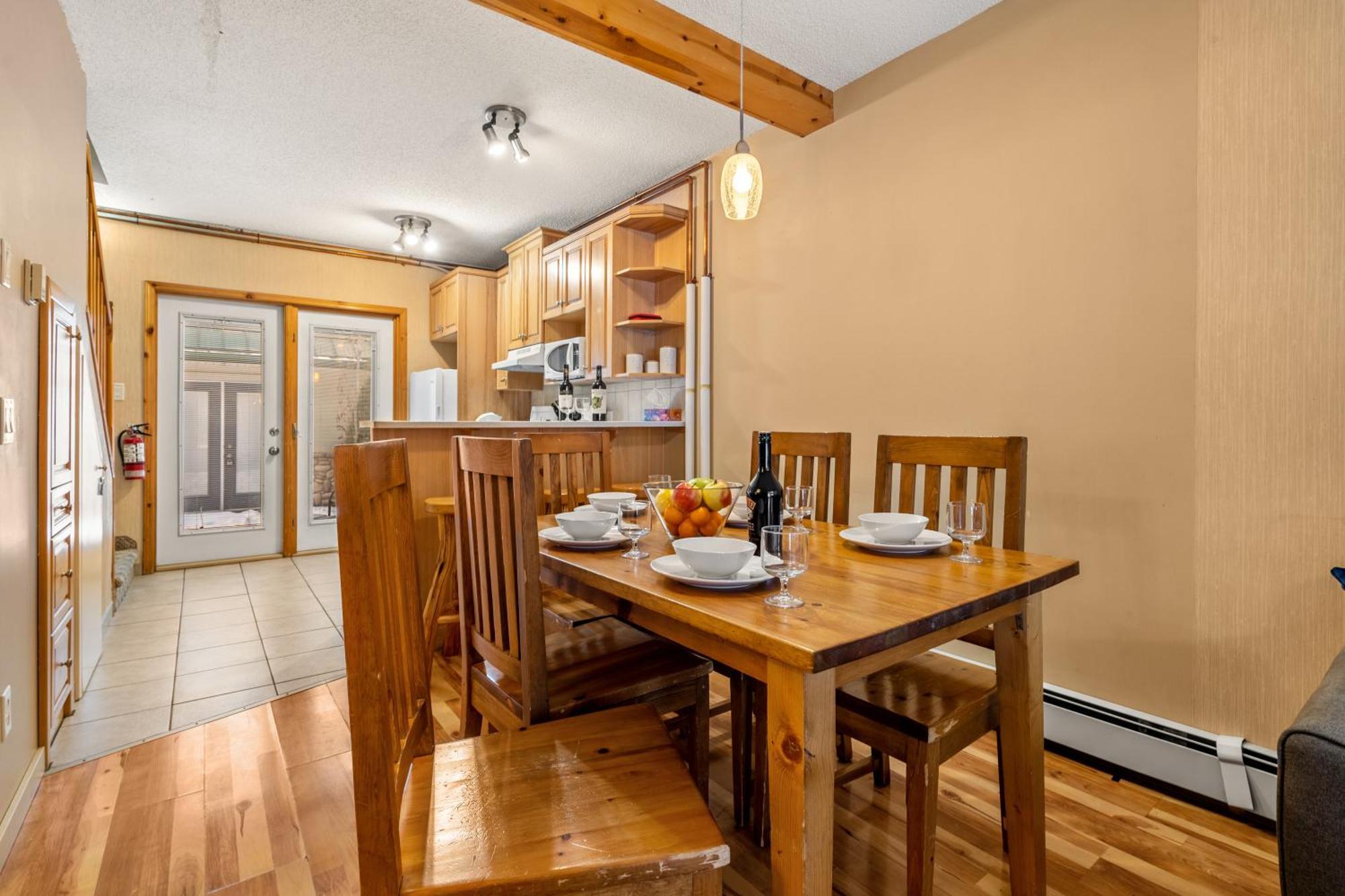 קאנמור Banff Woods Lodge מראה חיצוני תמונה